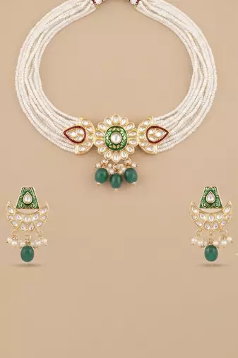 Emerald pearl choker set