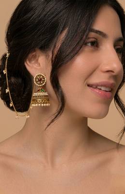 Crimson pearl drop earrings 1