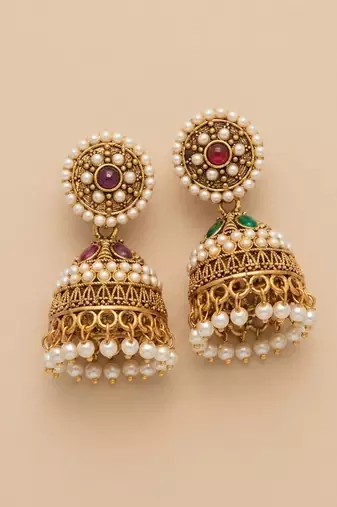 Crimson pearl drop earrings