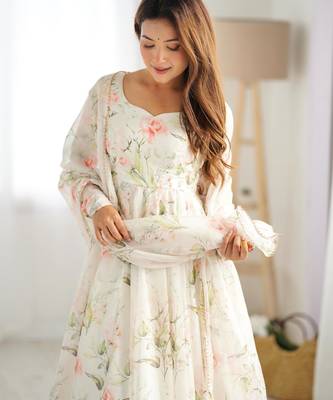 Women's Gorgeous Floral Print Organza Silk Fabric Flared Anarkali Pant and Dupatta Set 2