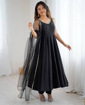 Women's Beautiful Roman Silk Chanderi Fabric Flared Anarkali Pant and Dupatta Set 5