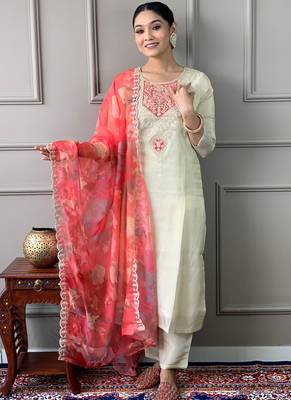 Off white viscose chanderi kurta pant dupatta set 1