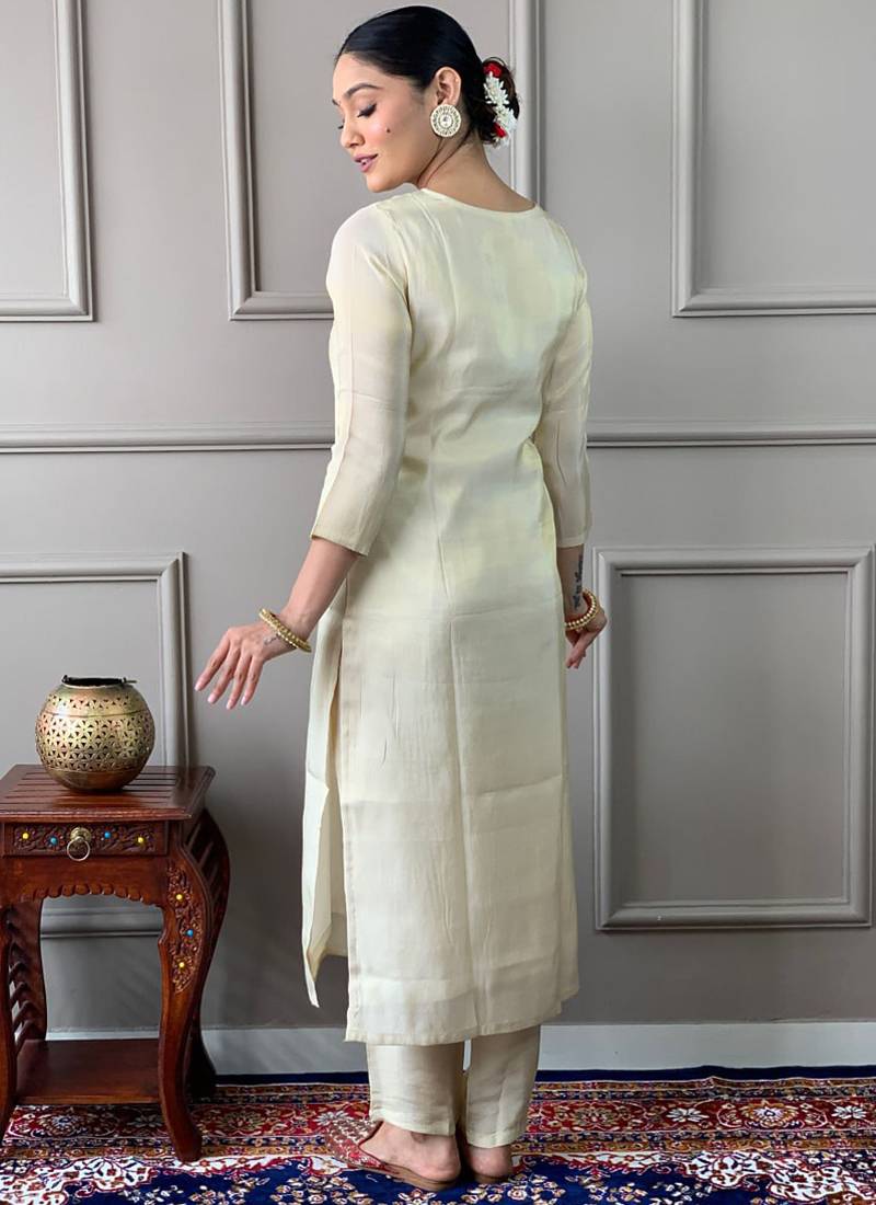Off white viscose chanderi kurta pant dupatta set