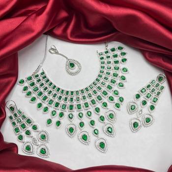 Emerald Green CZ Indian Bridal Jewelry Set: Choker Necklace, Earrings, Tikka 3