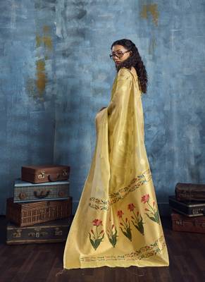Yellow zari tissue handloom weaving saree 3