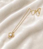 Pearl flower pendant necklace with gold-tone chain