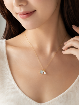 Mother of pearl clover and freshwater pearl pendant necklace 2