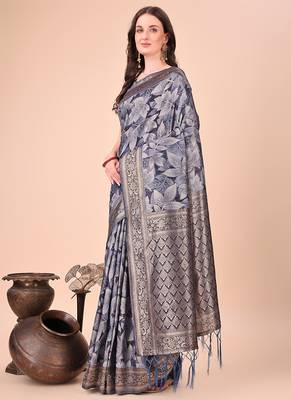 Grey floral print cotton silk blend saree with zari pallu 3