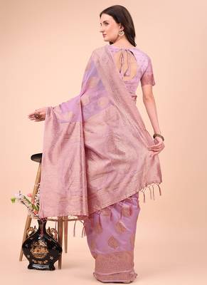Lilac cotton silk blend saree with gold zari buti 2