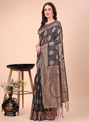 Black cotton silk blend saree with gold zari buti 3