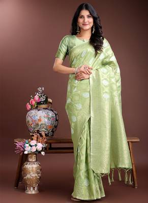Light green cotton silk blend woven saree with zari work 1