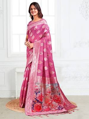 Onion pink woven linen silk blend saree with floral print pallu 3