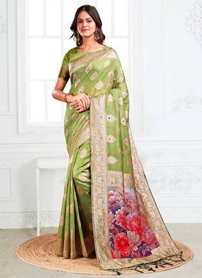Light green woven linen silk blend saree with floral print pallu 1