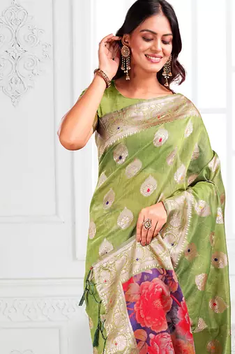 Light green woven linen silk blend saree with floral print pallu