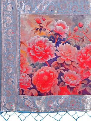 Light blue woven linen silk blend saree with floral print pallu 5