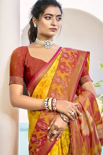 Mustard & maroon woven pochampally silk blend saree with unstitched blouse piece