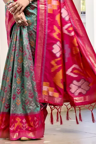 Grey & rani pink woven pochampally silk blend saree with unstitched blouse piece