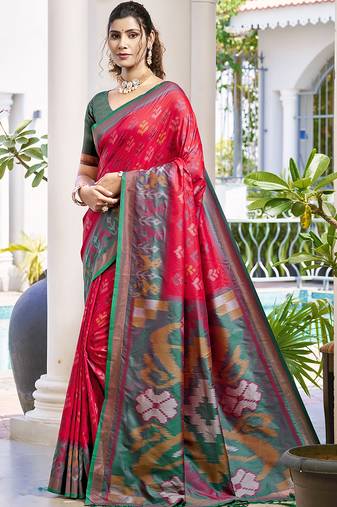 Red & dark green woven pochampally silk blend saree with unstitched blouse piece