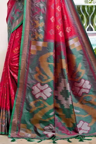 Red & dark green woven pochampally silk blend saree with unstitched blouse piece