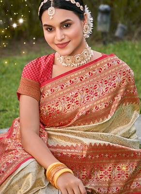Cream banarasi silk blend woven saree with unstitched blouse piece 2