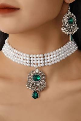 Silver plated faux emerald & beads studded necklace earrings set ethnic jewellery for women 2