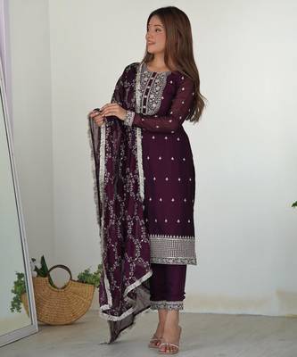Women's Gorgeous Embroidery Rangoli Silk Fabric Straight Kurta Pant and Dupatta Set 4