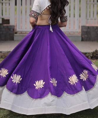 White and Purple Roman Kutchi Gamthi Work Blouse With Gota & Mirror Work Flared Lehenga 2