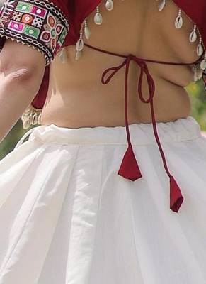Maroon and White Roman Kutchi Gamthi Work Blouse With Gota & Mirror Work Flared Lehenga 3