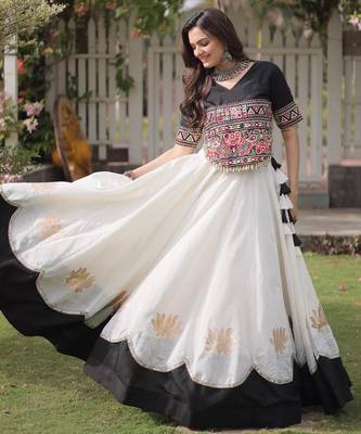 Black and White Roman Kutchi Gamthi Work Blouse With Gota & Mirror Work Flared Lehenga 3