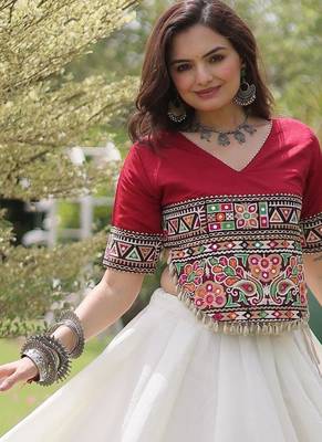 Maroon and White Roman Kutchi Gamthi Work Blouse With Gota & Mirror Work Flared Lehenga 5