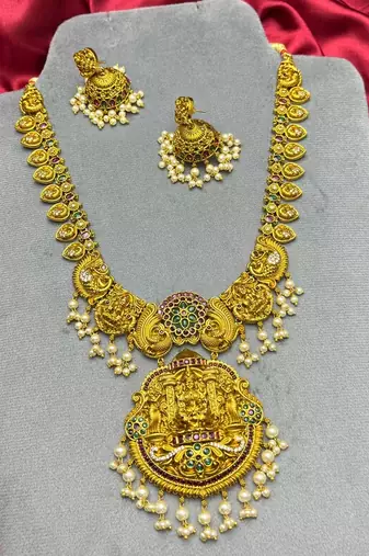 Antique Gold Lakshmi Haram Necklace Earrings Set, South Indian Bridal Kemp Stone Pearls