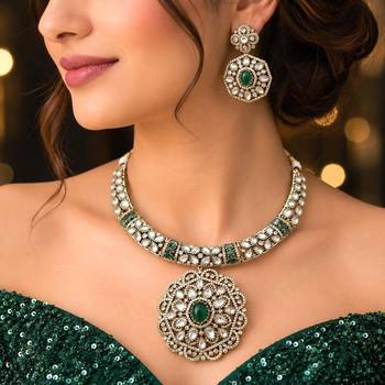 Emerald Green Kundan Choker Necklace Set, Gold Plated Bridal Jewelry 1