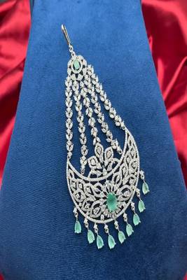 Emerald Diamond Polki Passa | Pakistani Bridal Jhumar | Silver Finish Headpiece 3