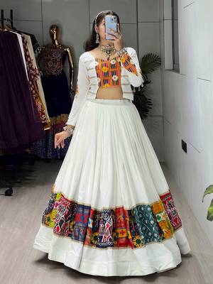 white ghaghra choli for navratri - full stitched free size 2