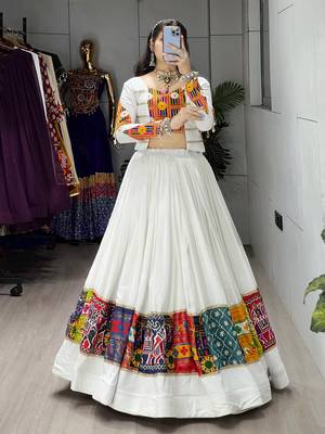 white ghaghra choli for navratri - full stitched free size 3