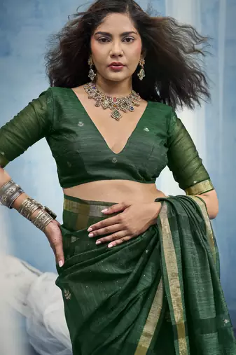 Green pure munga silk blend handloom saree with organza pallu