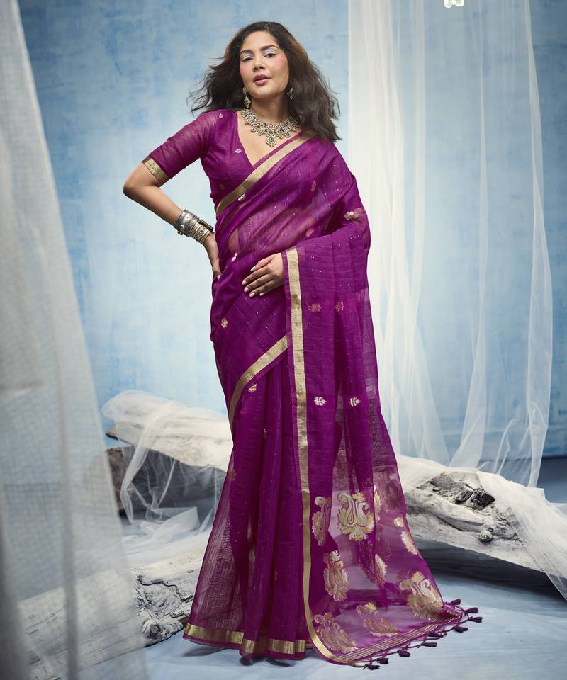 Magenta pure munga silk blend handloom saree with organza pallu