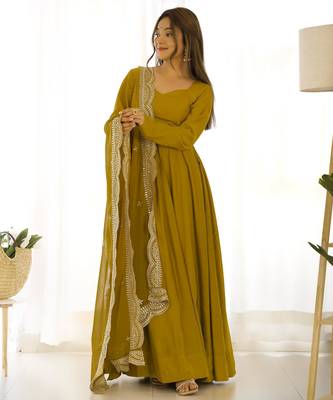 Women's Beautiful Solid Roman Silk Chanderi Fabric Flared Anarkali Pant and Dupatta Set 5