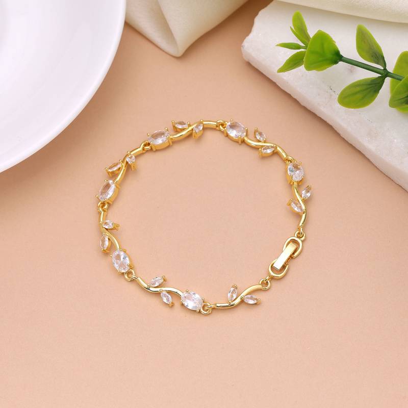 White color tulip bracelet floral traditional design