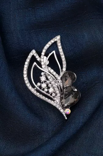 Black color leaf design brooch nature inspired design