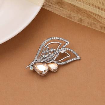 Light yellow color leaf design brooch elegant style 1