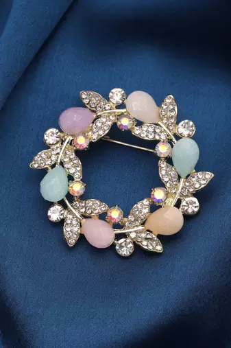 Multi color floral design brooch modern style