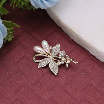 White color floral design brooch party wear style 1