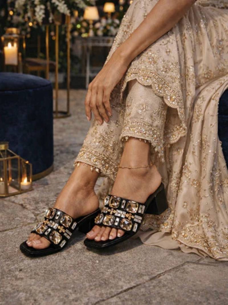 Black crystal embellished artificial leather block heels for women