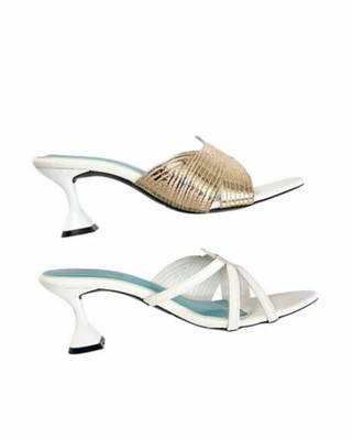 White leaf embellished artificial leather block heel sandals for women 3