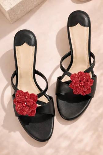 Black floral embellished artificial leather kitten heel sandals for women