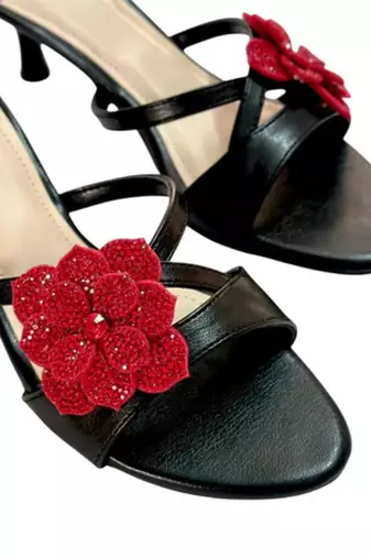 Black floral embellished artificial leather kitten heel sandals for women
