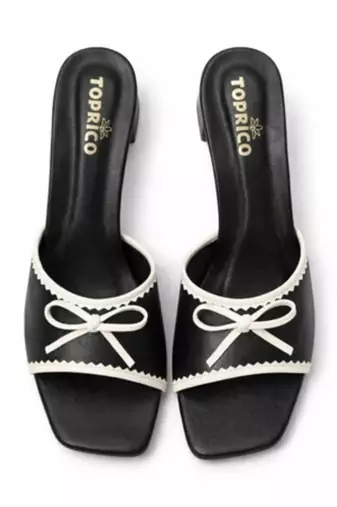 Black bow embellished artificial leather block heel sandals for women