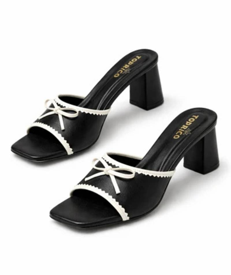 Black bow embellished artificial leather block heel sandals for women