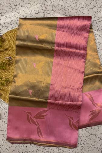 New Banarasi Silk Blend Golden Color woven Saree with Blouse Set For Women's